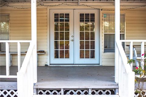 A home in Hazlehurst