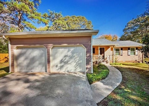 Homes For Sale - 1963 Carriage Way<br/> Lawrenceville, GA 30043