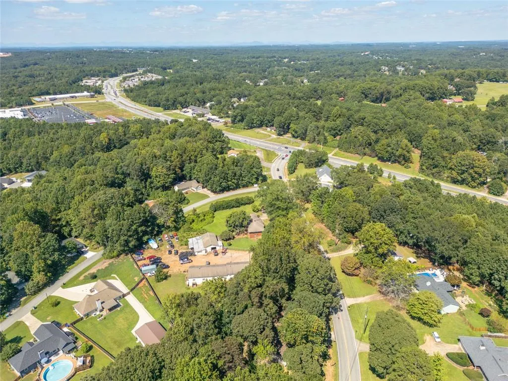 Flowery Branch, Georgia 30542, United States, 3 Bedrooms Bedrooms, ,2 BathroomsBathrooms,Residential,Active,208309