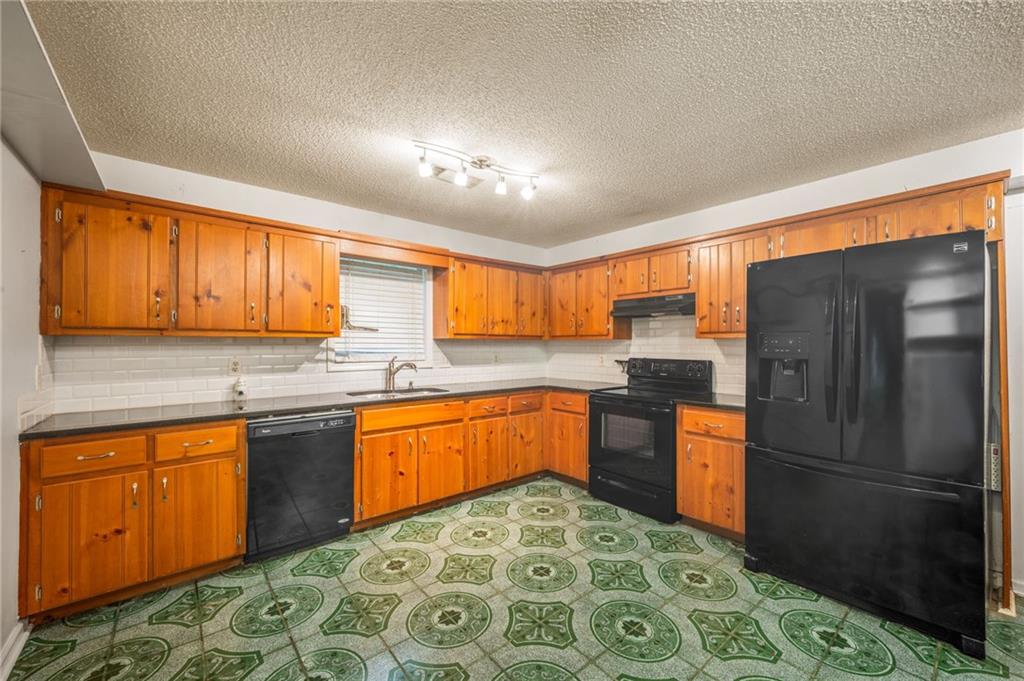 AShley Trace - Residential
