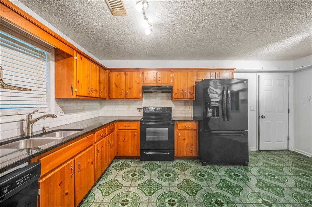AShley Trace - Residential