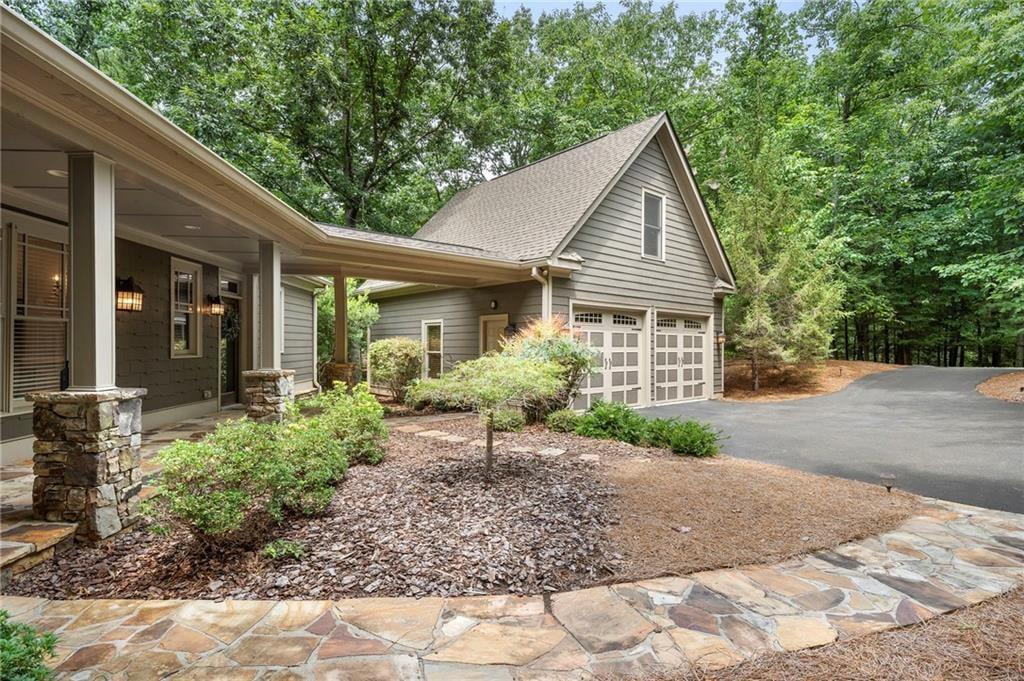 1033 Quail Cove Drive