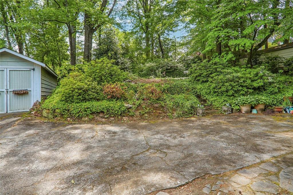 1861 Ardmore Road, Atlanta, Georgia image 15