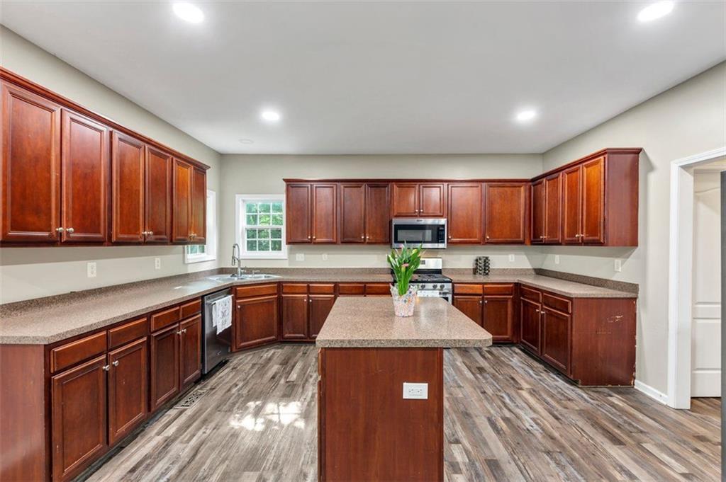 4375 Split Creek Drive, Douglasville, Georgia image 7