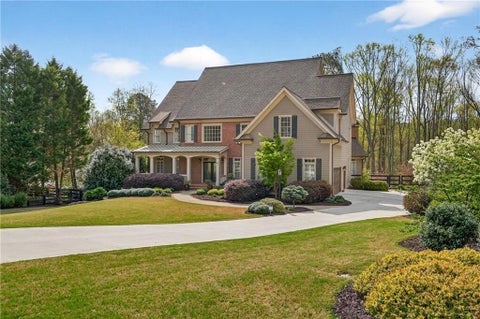Homes For Sale - 1140 Richmond Glen Circle<br/> Milton, GA 30004