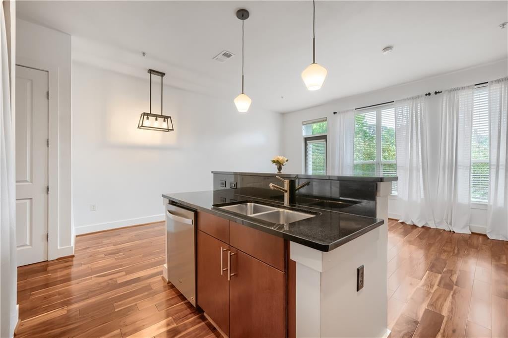 747 Ralph Mcgill Boulevard NE 323