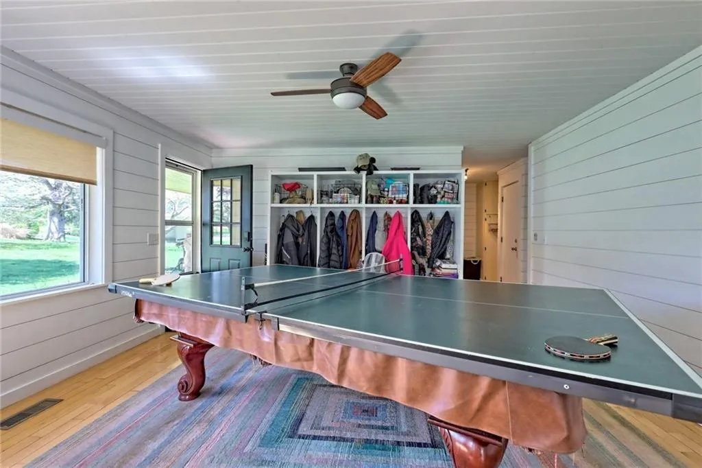 Dillard, Georgia 30537, United States, 5 Bedrooms Bedrooms, ,3 BathroomsBathrooms,Residential,Active,52610