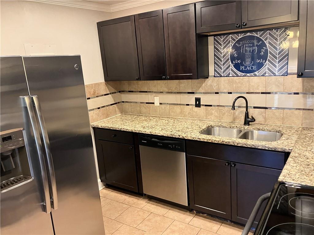 Pleasant Oaks - Residential Lease