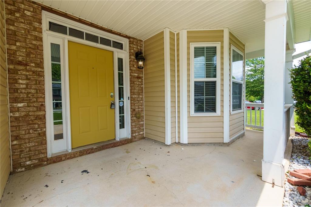 375 Walton View