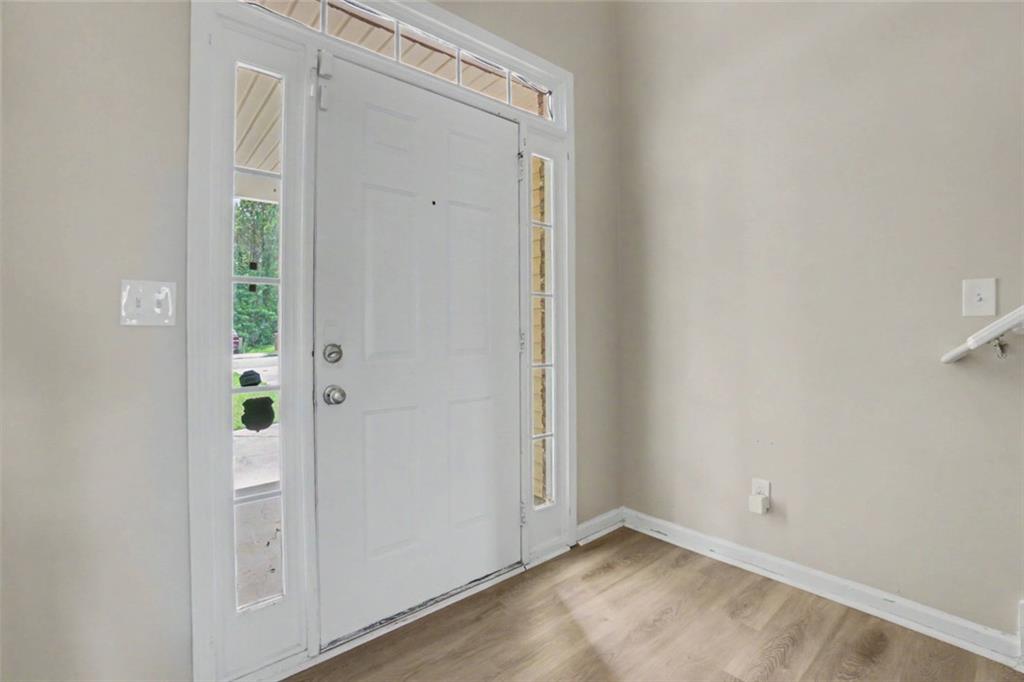 375 Walton View