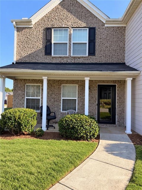 Townhouse For Rent - 3568 Rock Ridge Drive<br/> Clayton County, Rex, GA 30273