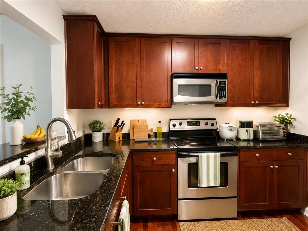 2657 Lenox Road NE 220