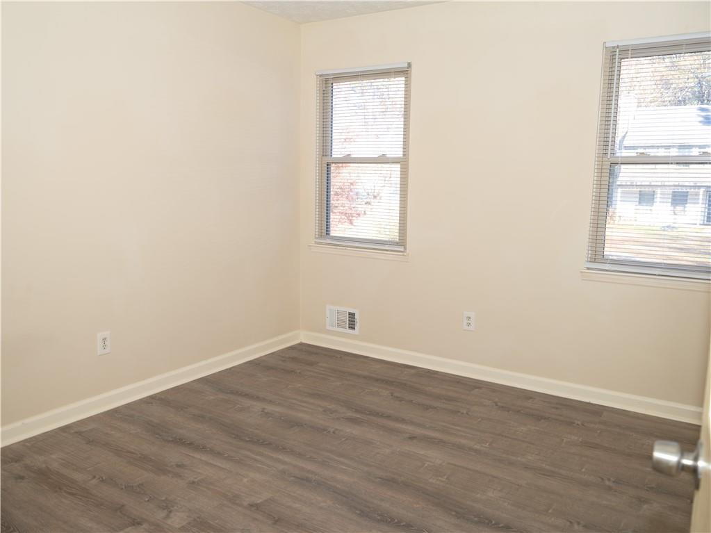608 Woodknoll Court, Jonesboro, Georgia image 11
