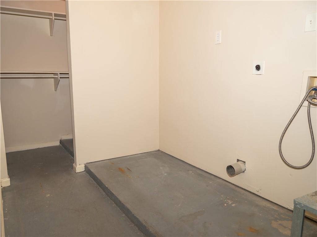 608 Woodknoll Court, Jonesboro, Georgia image 10