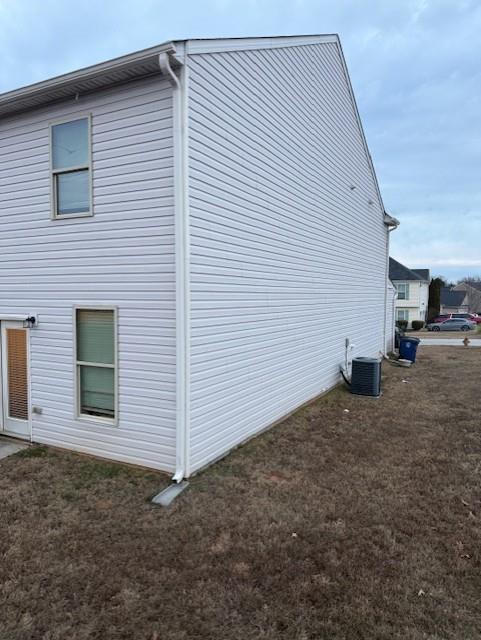 7101 Creeksong Drive