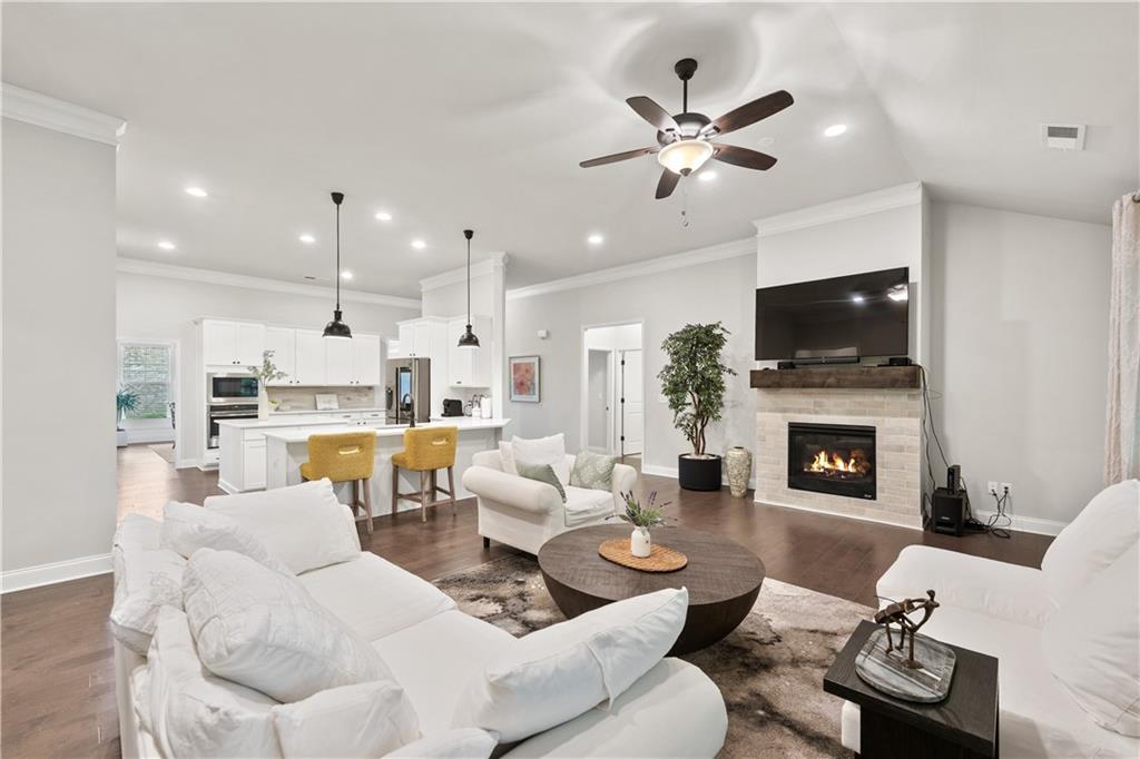 THE PRESERVE AT HAMILTON MILL - Residential
