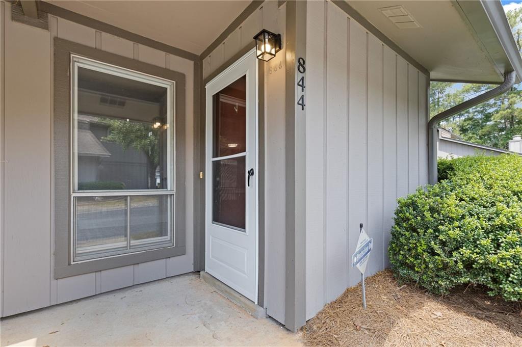 844 Manning Villas Court SW