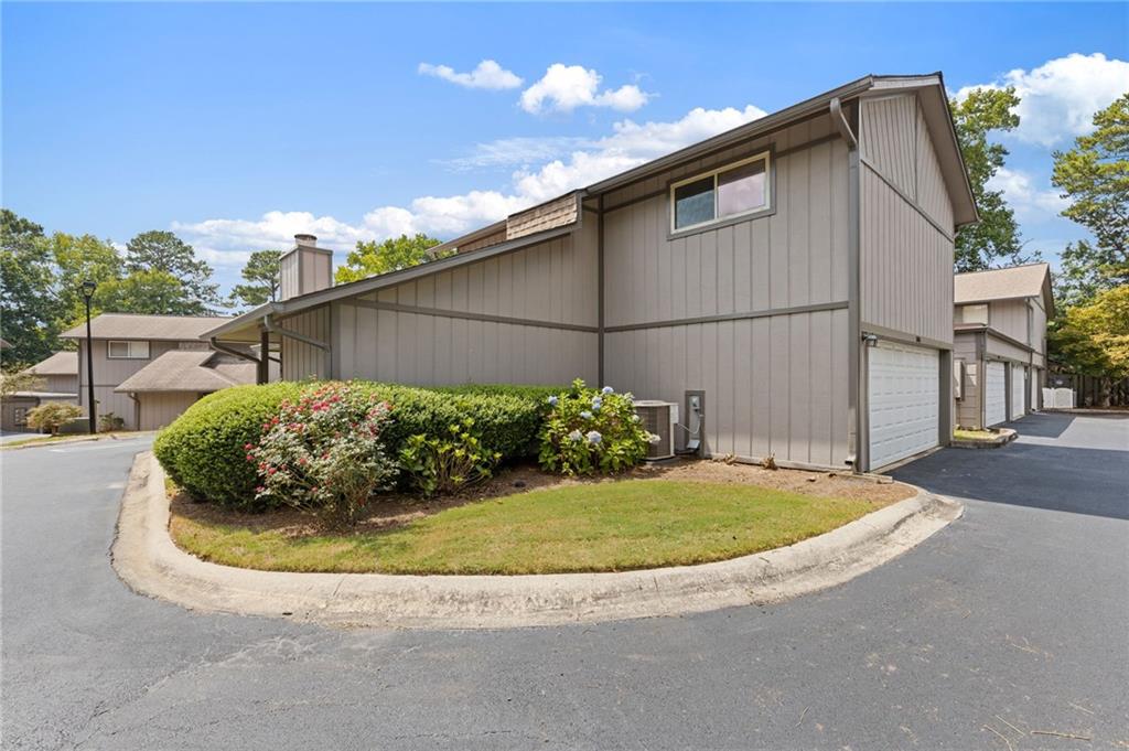 844 Manning Villas Court SW