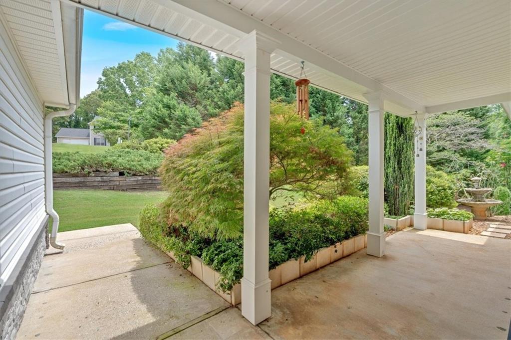 1385 Morrow Drive, Bethlehem, Georgia image 4
