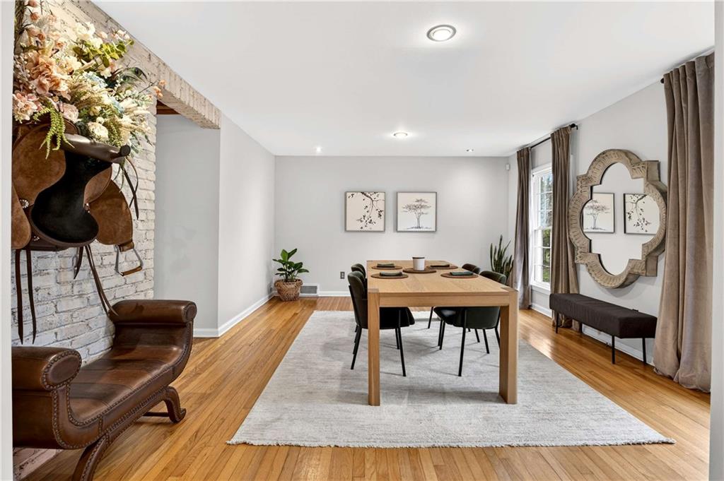 2500 Hawthorne Drive NE