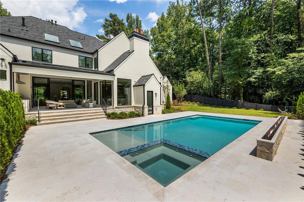 388 Londonberry Rd NW