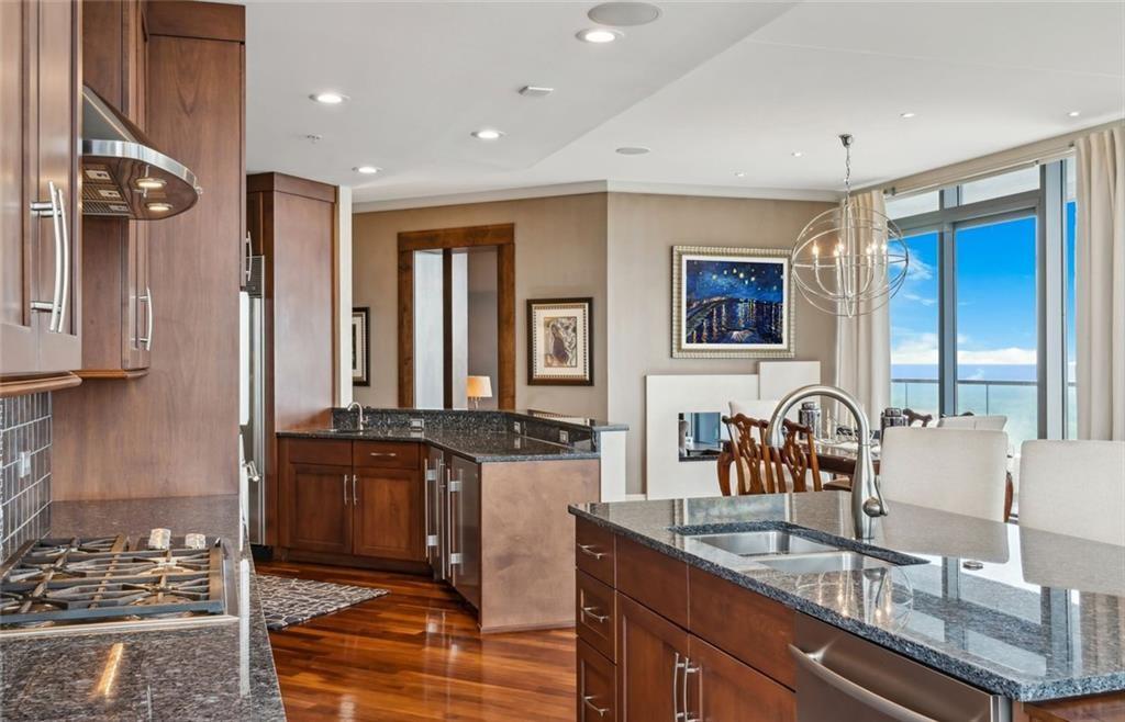 3344 Peachtree Road NE 4102