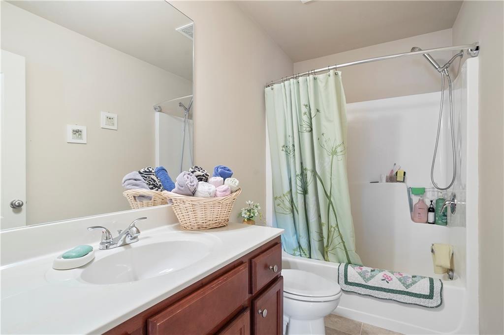 3229 Hallmark Lane, Buford, Georgia image 21