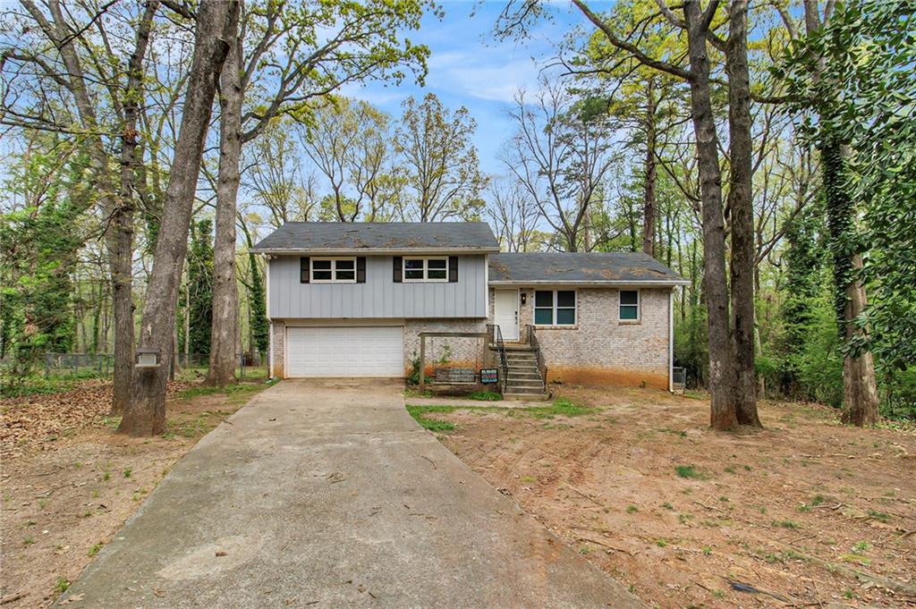 626 Mincey Court, Stone Mountain, Georgia image 2