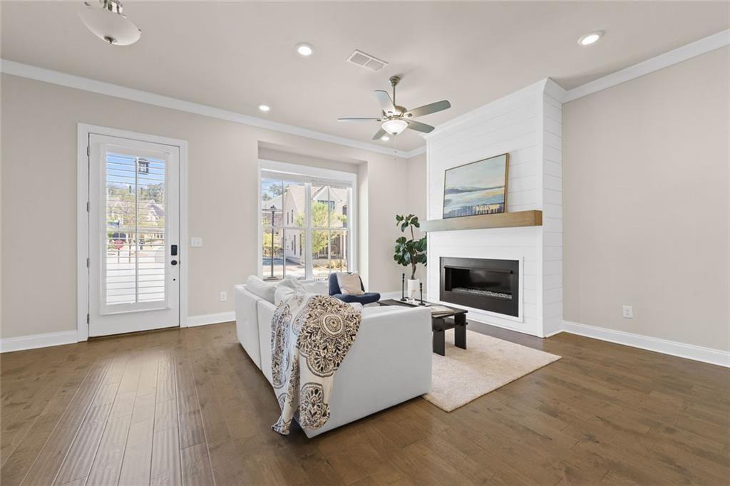 4570 Waterside Parkway