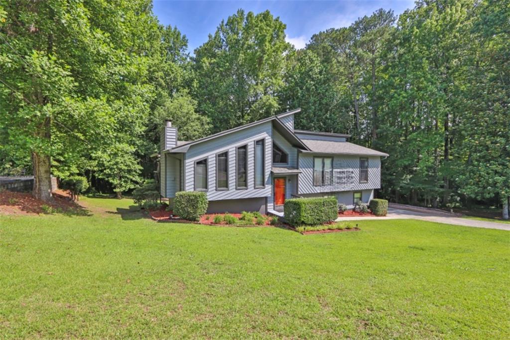 3491 Birchwood Trail