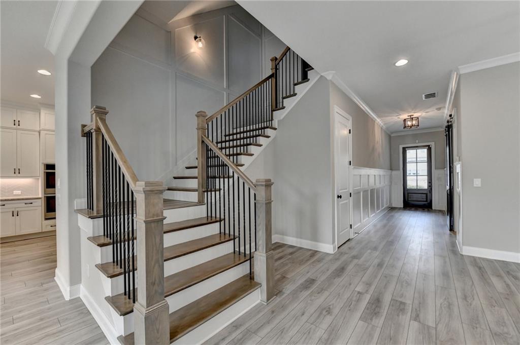 6585 Creekview Circle, Duluth, Georgia image 15