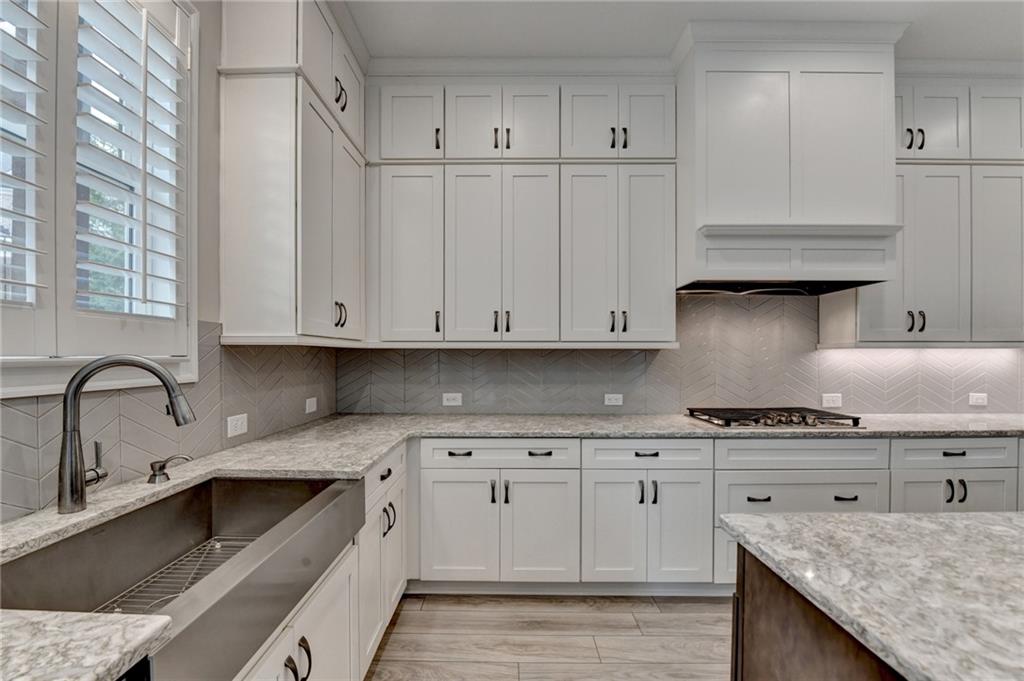 6585 Creekview Circle, Duluth, Georgia image 29