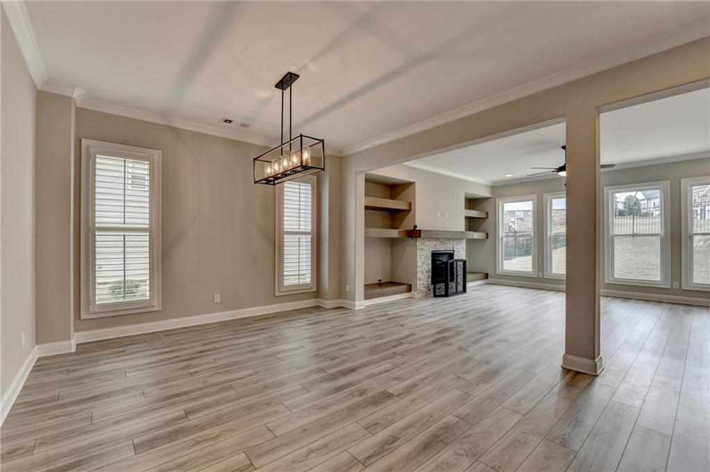 6585 Creekview Circle, Duluth, Georgia image 7