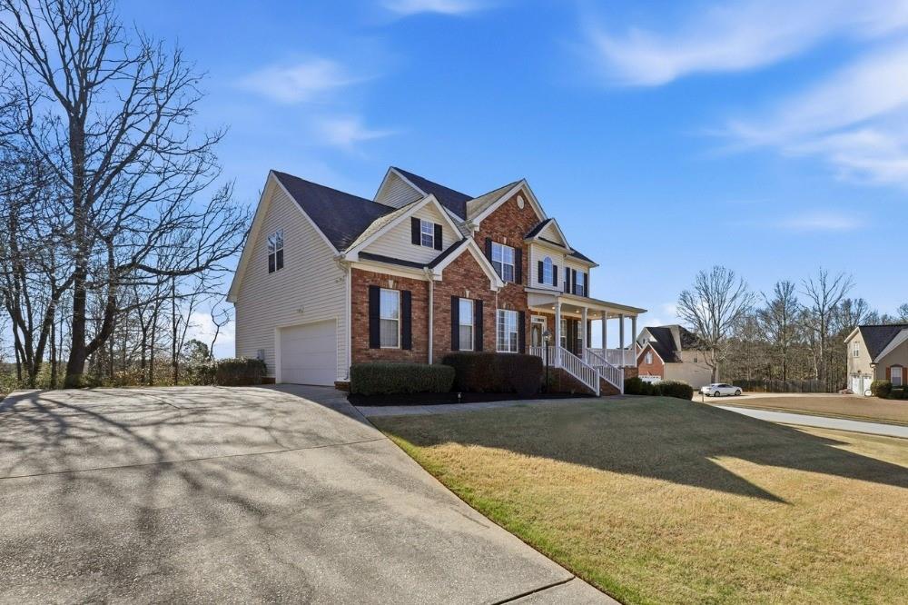 3302 Thornecreek Drive