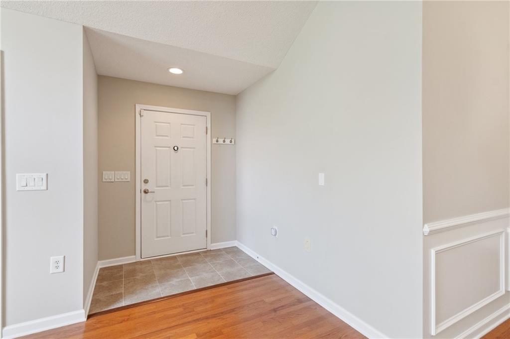 6107 Malloway Court #B-6107, Cumming, Georgia image 6