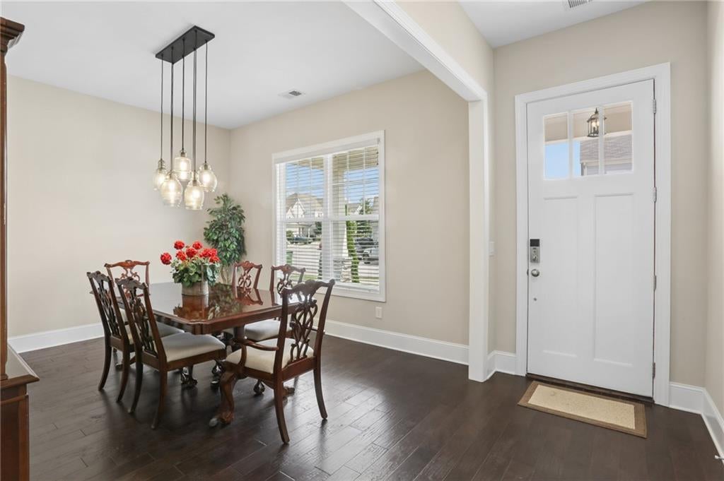 895 Samples Lane NW