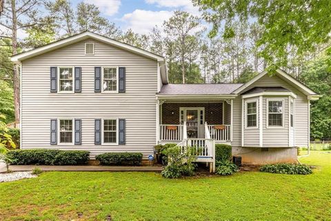 Homes For Sale - 2440 Arbour Trace Terrace<br/> Suwanee, GA 30024