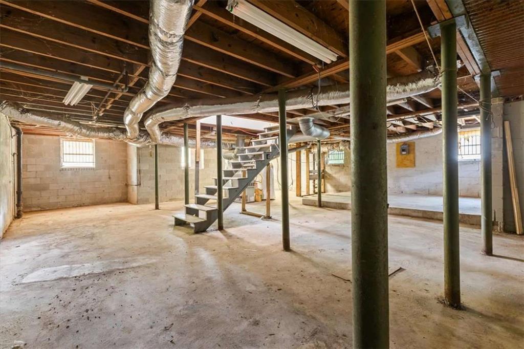 EASTMAN PARK - Residential