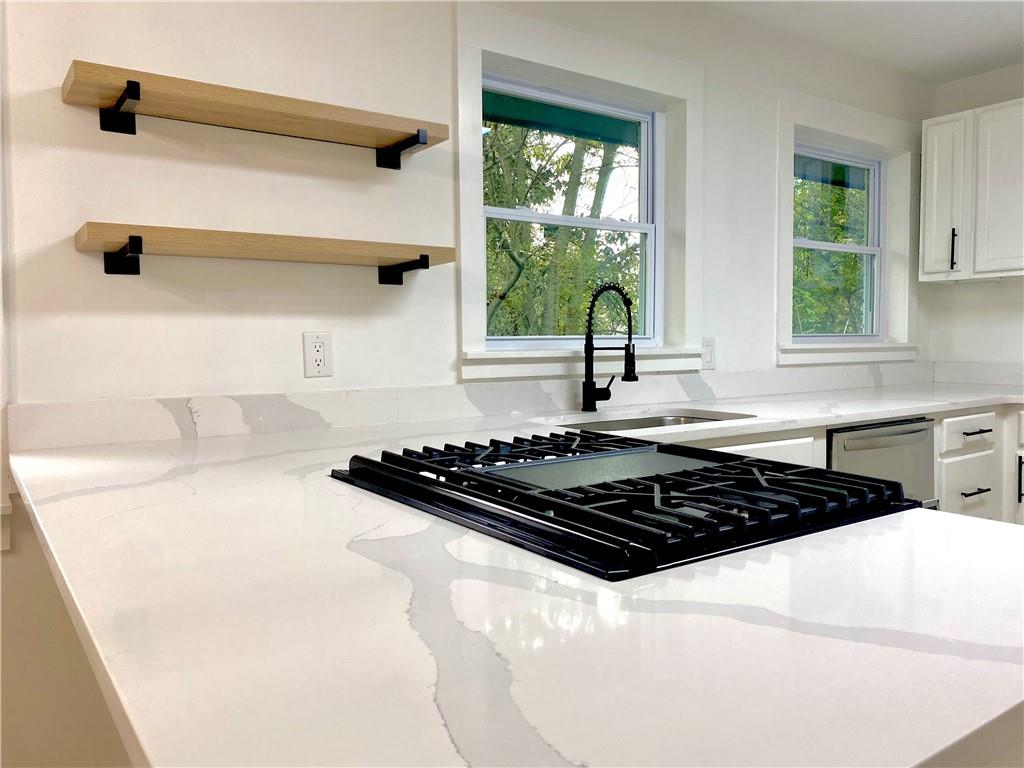 EASTMAN PARK - Residential