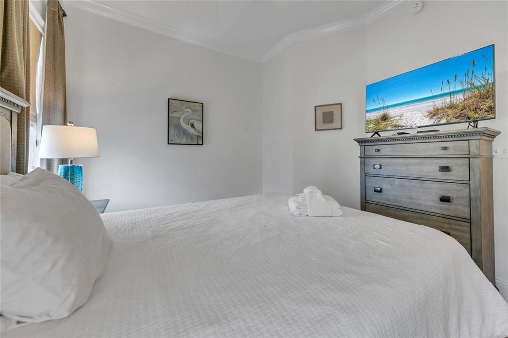 2421 W County Hwy 30A G405