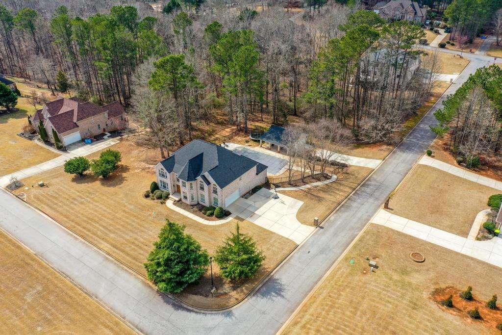 1202 Persimmon Way