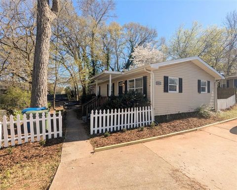 2051 COLLEGE Avenue NE Atlanta GA 30317