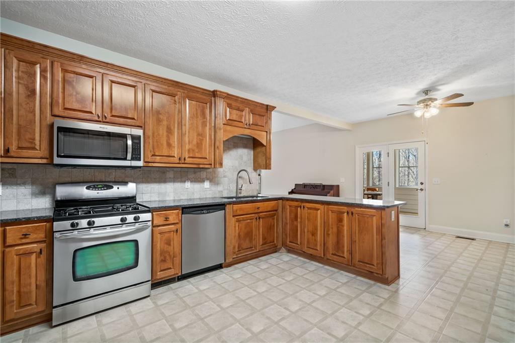 101 Hardwood Lane, Canton, Georgia image 10