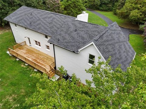 A home in Adairsville