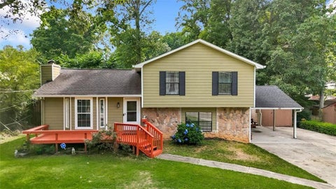 Homes For Sale - 270 Amberwood Drive<br/> Lawrenceville, GA 30044
