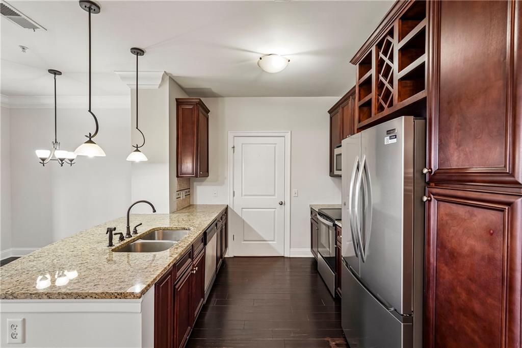 901 Abernathy Road NE 6230