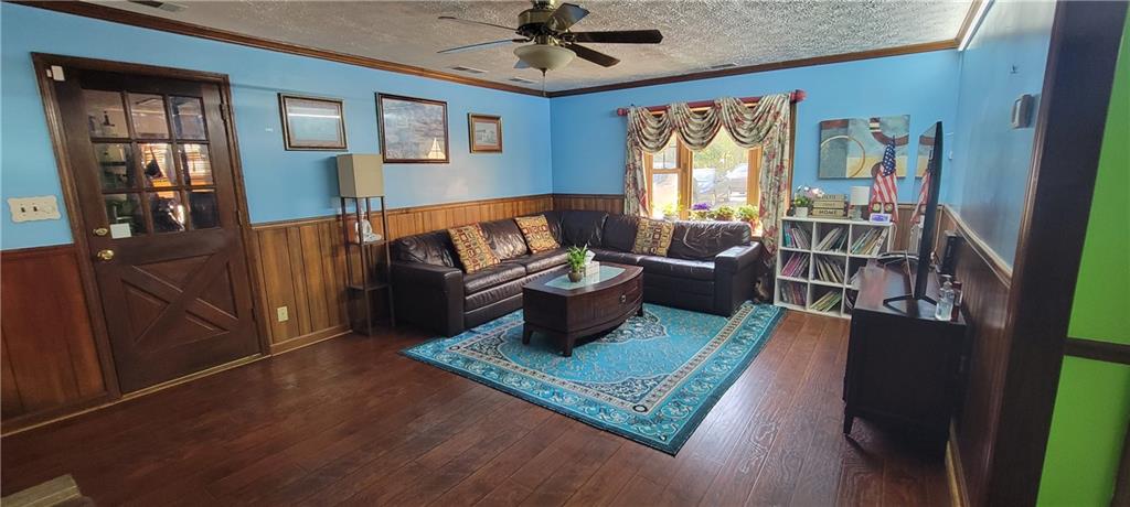 4662 Burns Road, Lilburn, Georgia image 10