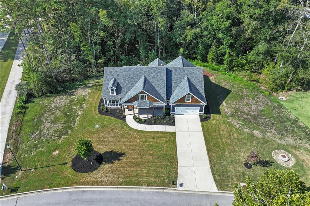 425 Blossom Trail