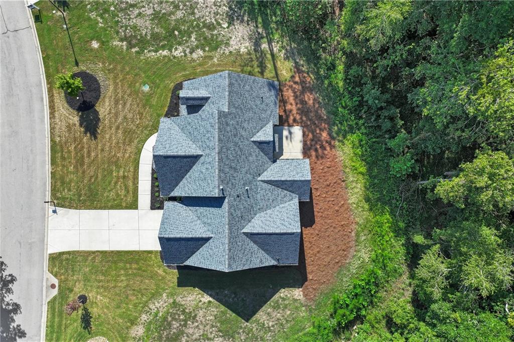 425 Blossom Trail