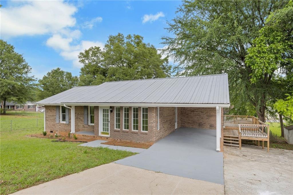 152 Glen Circle, Winder, Georgia image 1